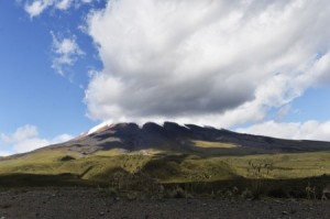 02-06-15-volcan COTOPAXI