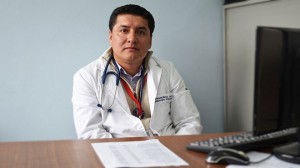 Dr. Francisco Ortega especialista en Angiografia Hospital Eugenio Espejo