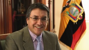 Es el defensor Público General desde mayo de 2012. Doctor en Jurisprudencia y abogado. Docente y exdiputado por la provincia de Bolívar.