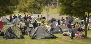 desalojo_de_cubanos_de_parque_de_el_arbolito